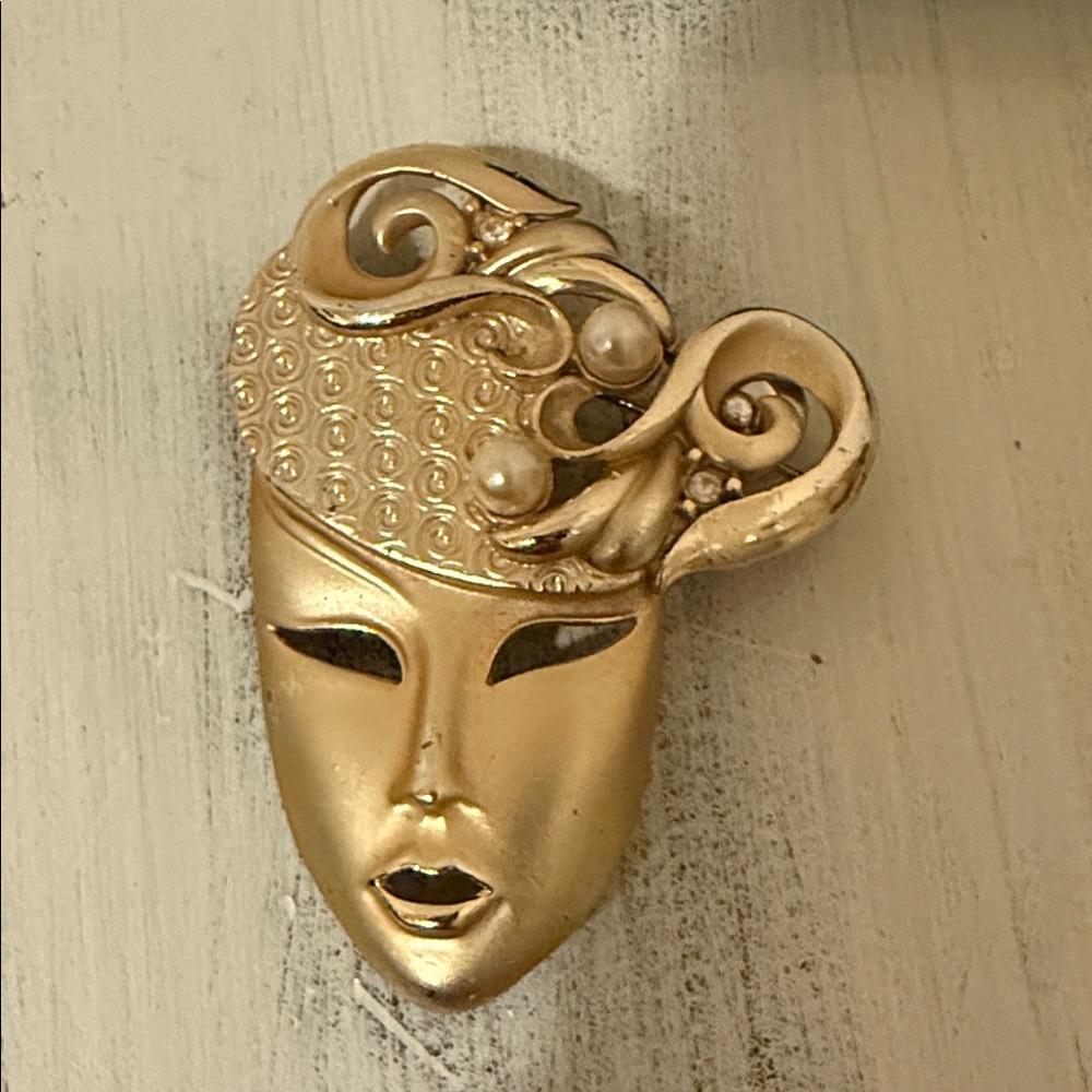 Vintage Brooch